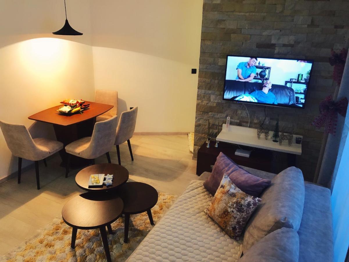 Apartman “Emi” コパオニク エクステリア 写真